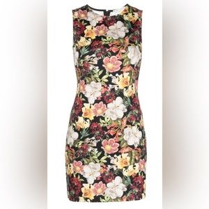 Alice + Olivia Wynell Fitted Dress in Juniper Floral Black
